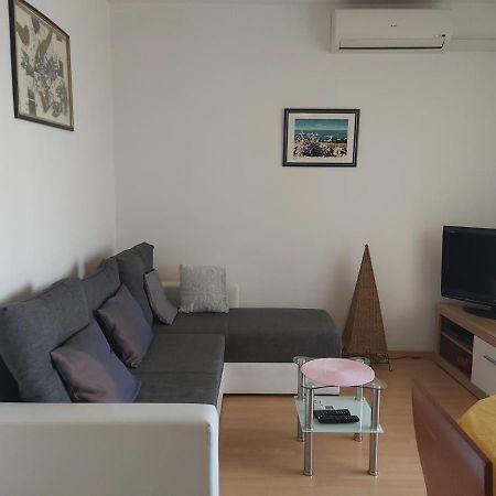 Apartment Mirela Zara Esterno foto