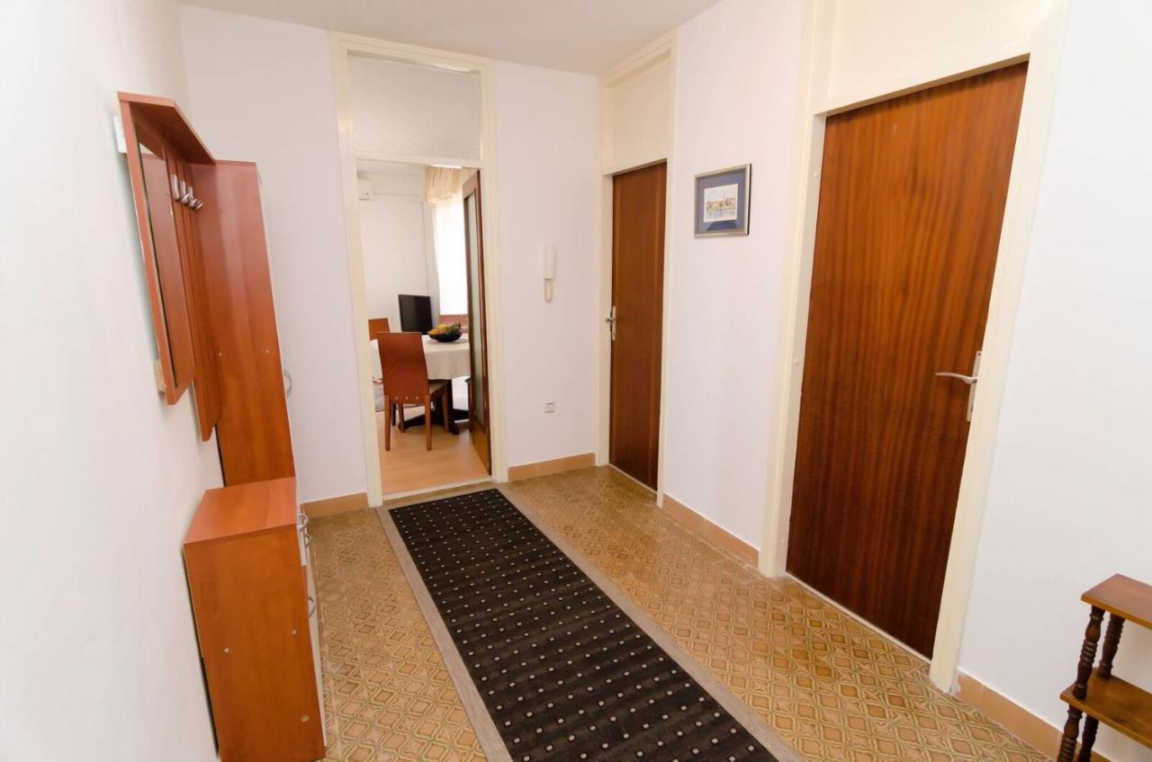 Apartment Mirela Zara Esterno foto